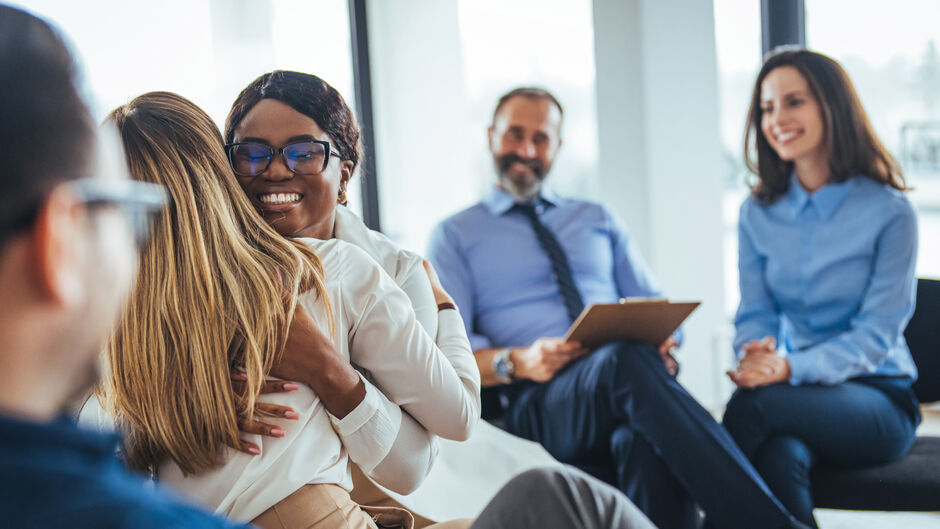 Online Confidence Building Training Course - book today with Easybook Training